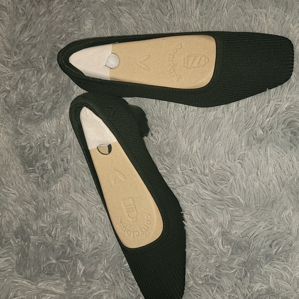 Chunk heels shoe